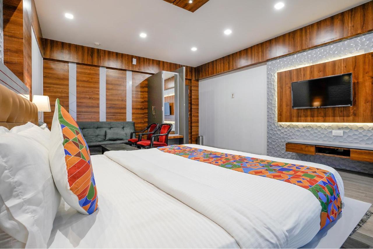 Fabhotel The Valentine - Udhna Road Surate Exterior foto