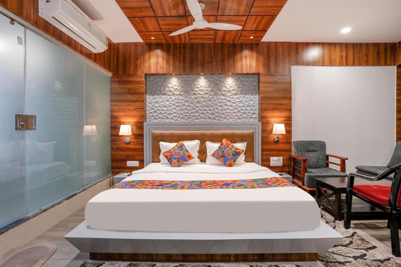 Fabhotel The Valentine - Udhna Road Surate Exterior foto
