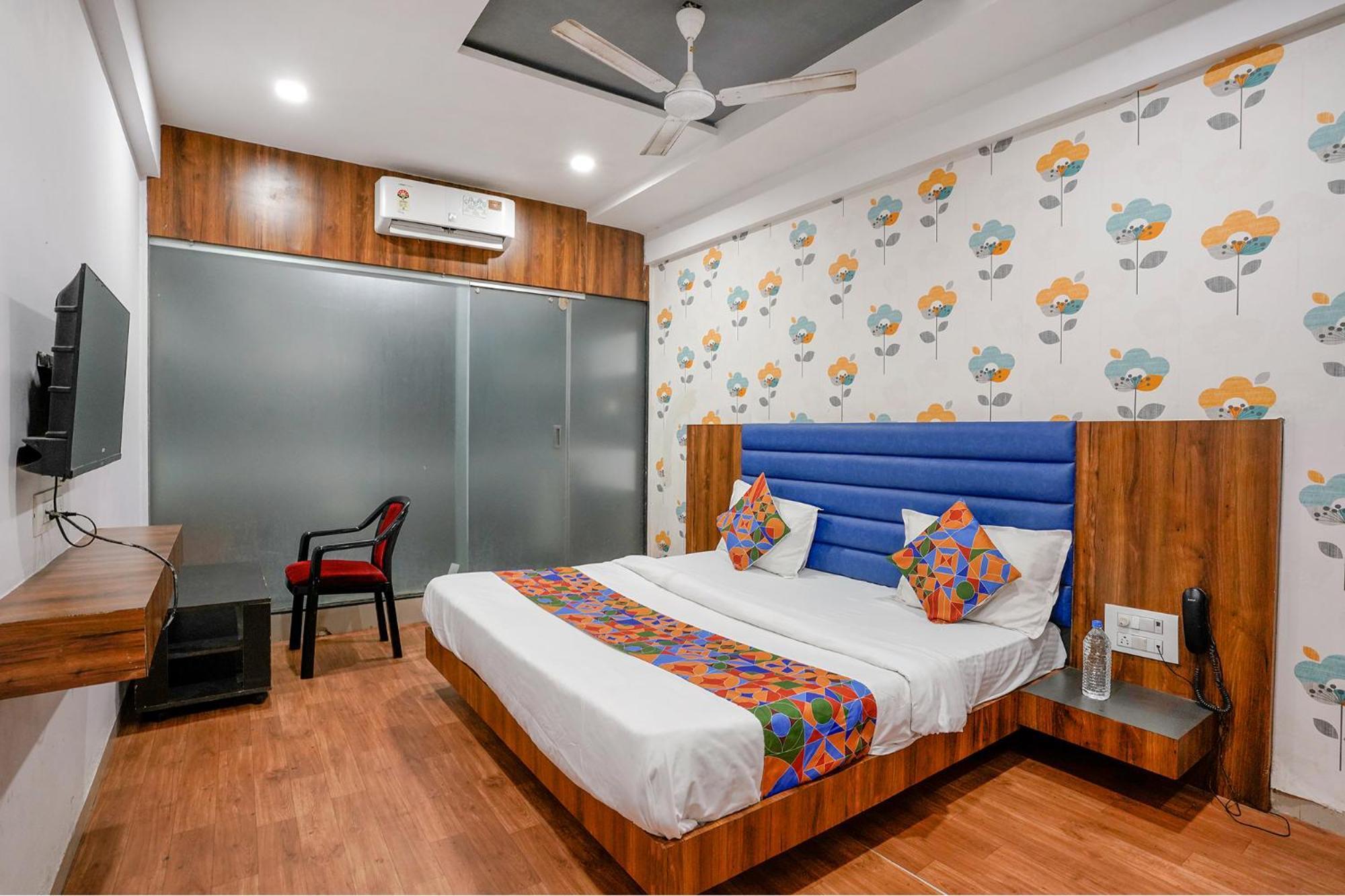Fabhotel The Valentine - Udhna Road Surate Exterior foto